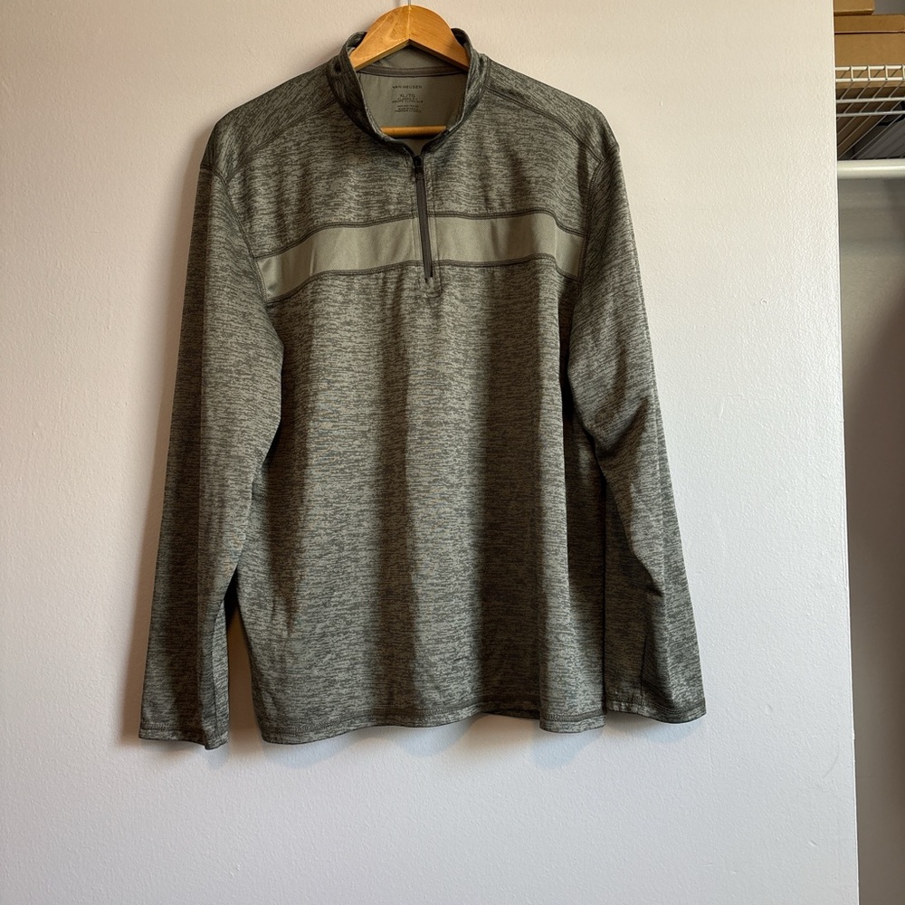 Van Heusen Classic Fit Gray Pullover